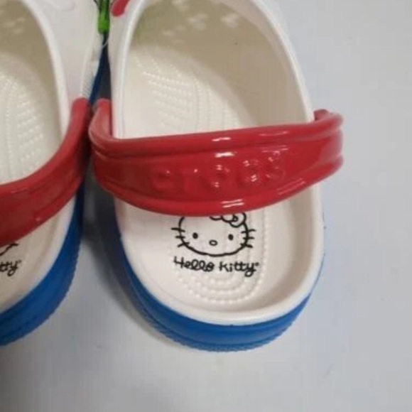Hello Kitty CROCS!! - Picture 10 of 14